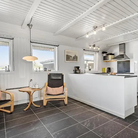 Stunning In With Kitchen Holiday home